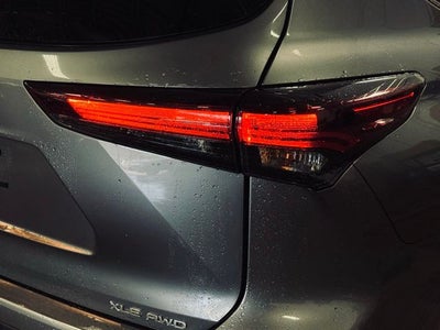 2025 Toyota Highlander Base