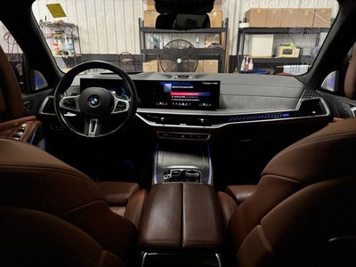 2024 BMW X7 M60i