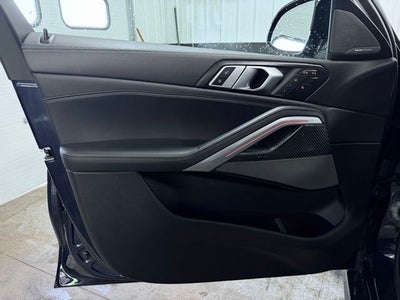 2025 BMW X6 M60i
