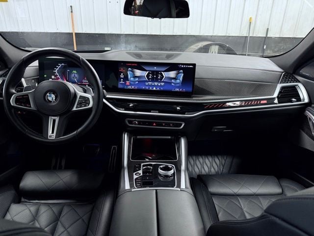 2025 BMW X6 M60i