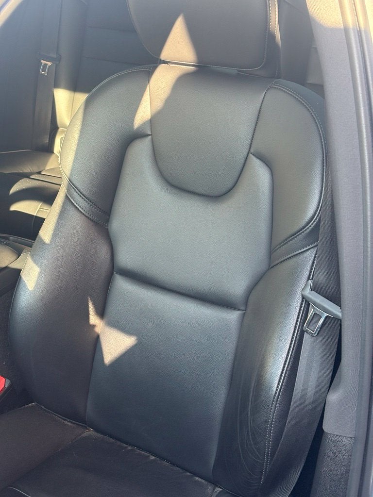 2022 Volvo S60 B5 Momentum