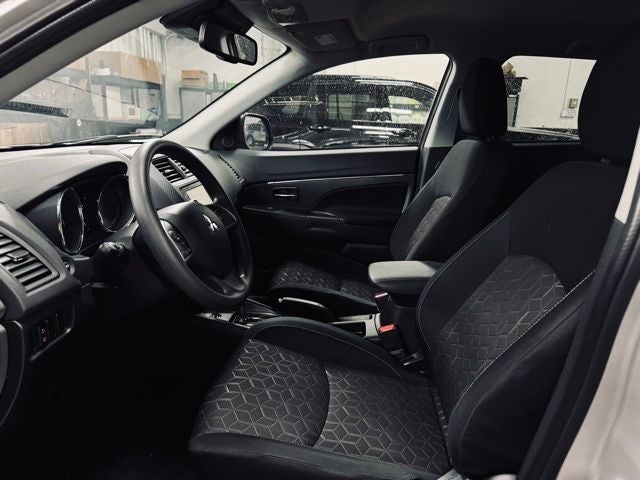 2025 Mitsubishi Outlander Sport Base