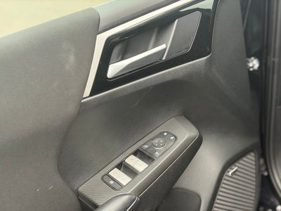2025 Mitsubishi Outlander ES