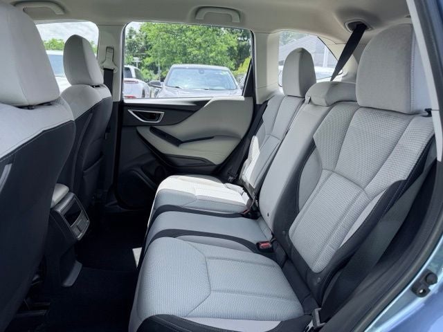 2023 Subaru Forester Base