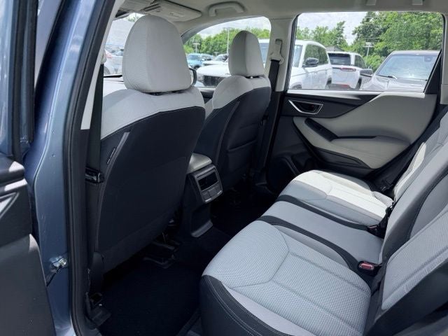 2023 Subaru Forester Base