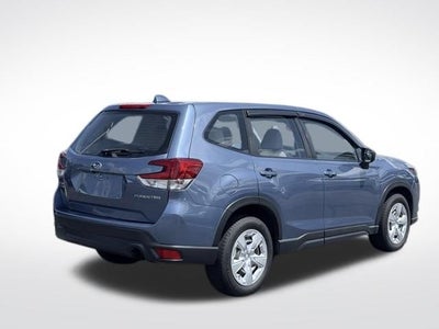 2023 Subaru Forester Base
