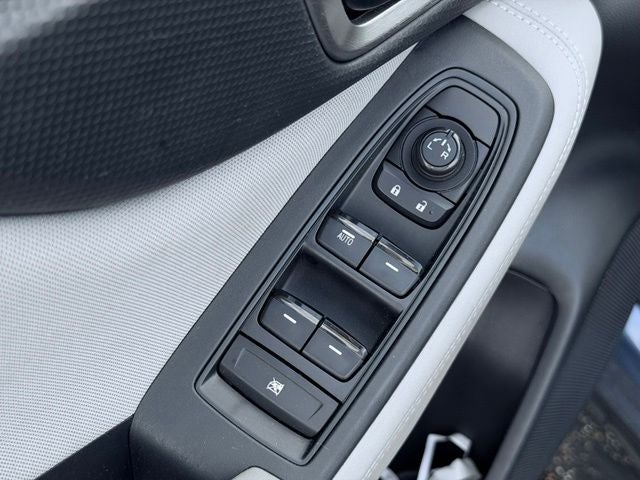 2023 Subaru Forester Base
