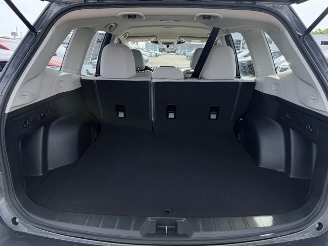 2023 Subaru Forester Base