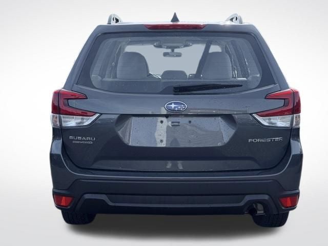 2023 Subaru Forester Base