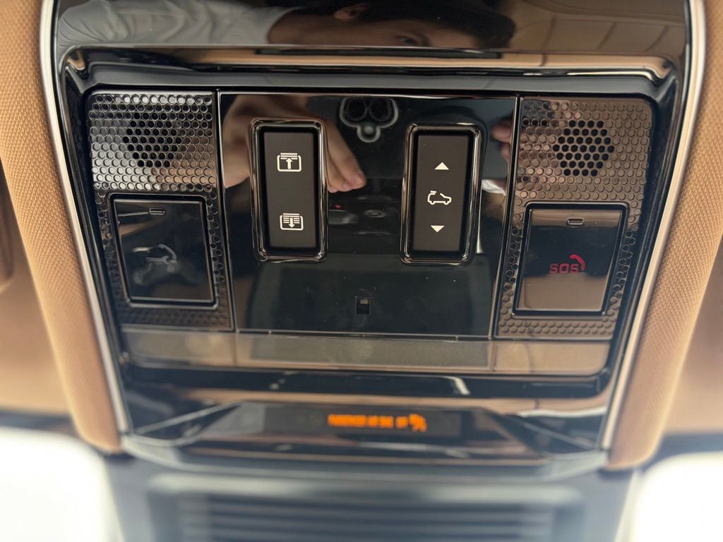 2025 Land Rover Range Rover Sport Plug-in Hybrid Dynamic SE