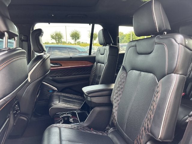 2023 Jeep Grand Cherokee L Summit Reserve