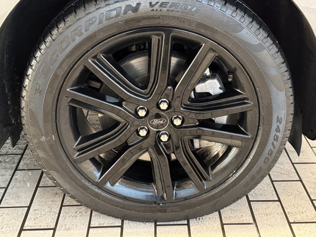 2022 Ford Edge ST Line