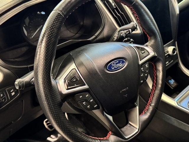 2022 Ford Edge ST Line