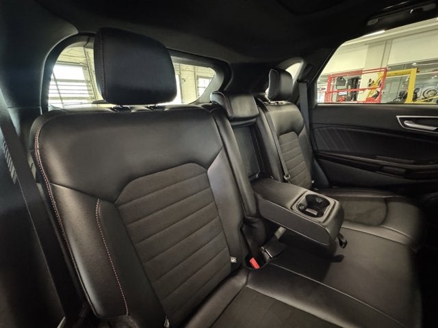 2022 Ford Edge ST Line