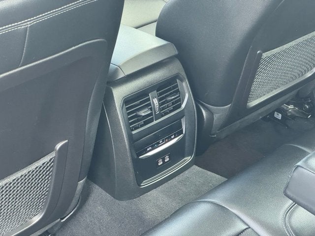2023 BMW 3 Series 330i