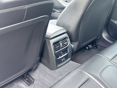 2024 BMW 3 Series 330i xDrive