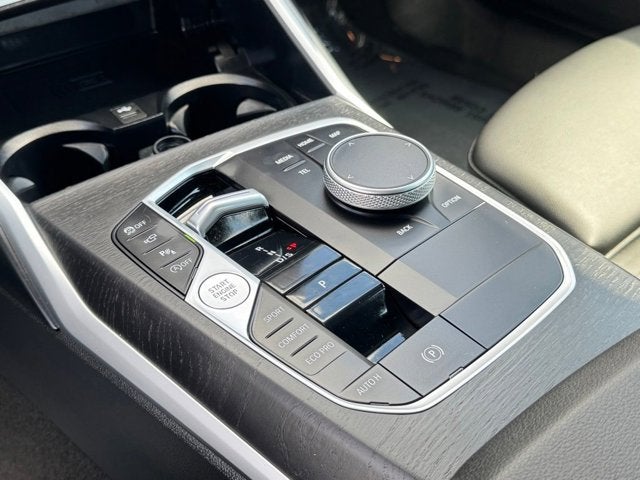 2024 BMW 3 Series 330i xDrive