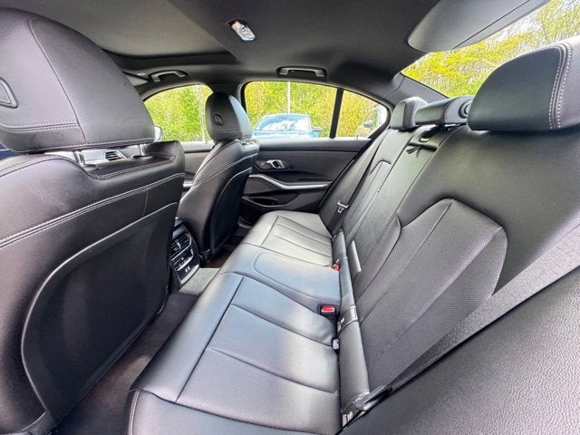 2024 BMW 3 Series 330i xDrive