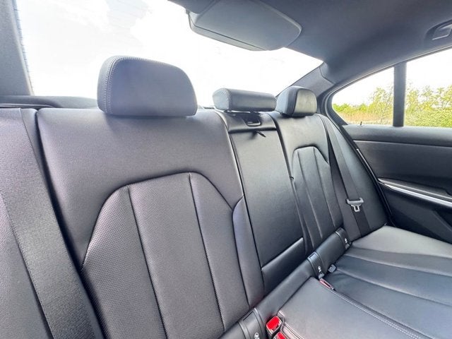 2024 BMW 3 Series 330i xDrive