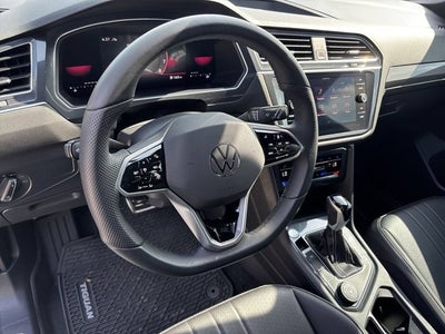 2024 Volkswagen Tiguan SE R-Line Black