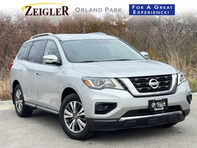 2020 Nissan Pathfinder S