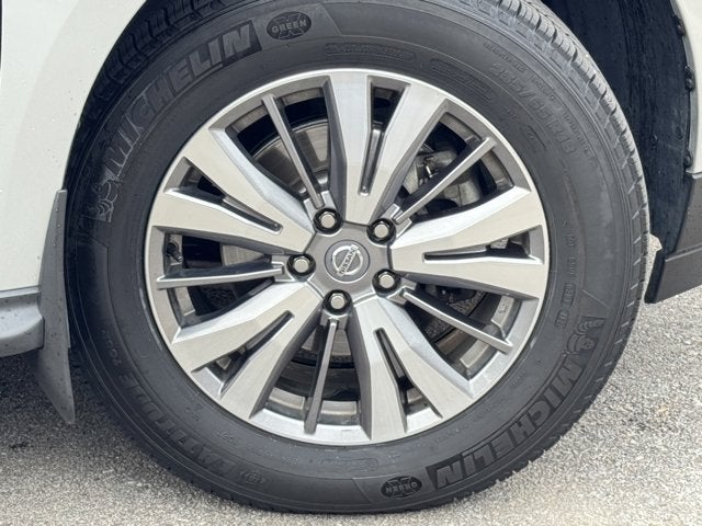 2020 Nissan Pathfinder S