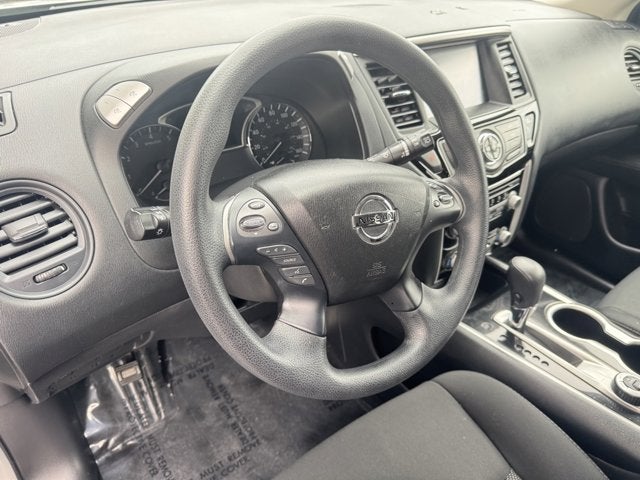 2020 Nissan Pathfinder S