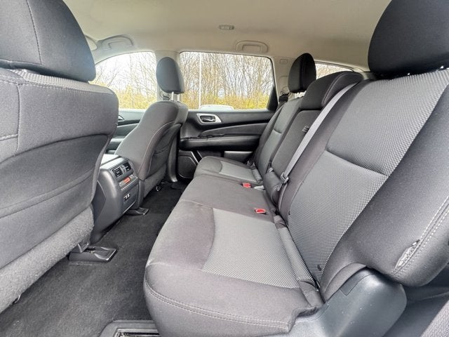 2020 Nissan Pathfinder S