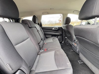 2020 Nissan Pathfinder S