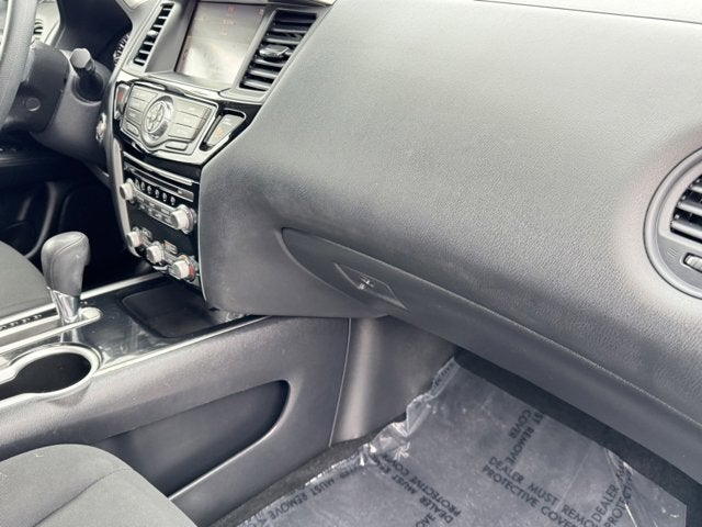 2020 Nissan Pathfinder S