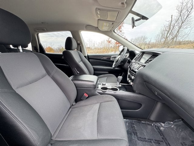 2020 Nissan Pathfinder S