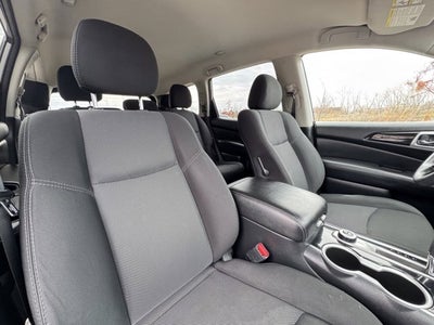 2020 Nissan Pathfinder S