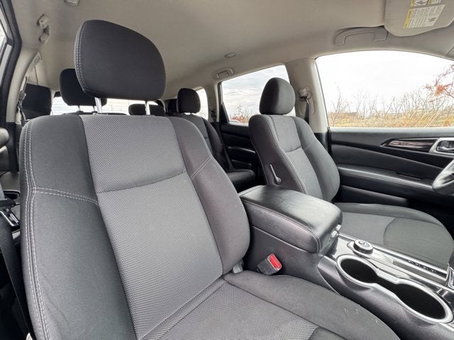 2020 Nissan Pathfinder S