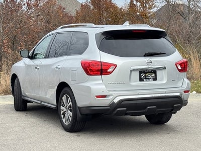 2020 Nissan Pathfinder S