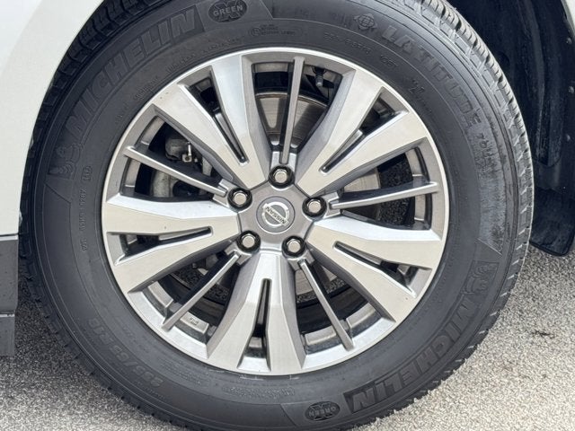 2020 Nissan Pathfinder S