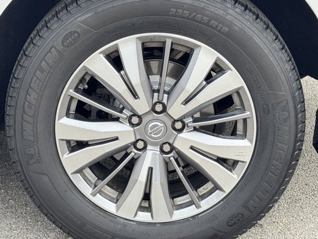 2020 Nissan Pathfinder S