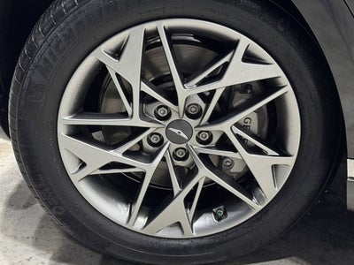 2024 Genesis GV70 2.5T