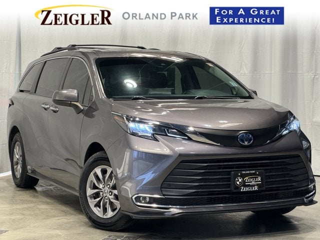2021 Toyota Sienna XLE