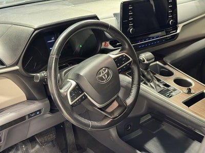 2021 Toyota Sienna XLE