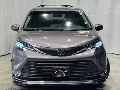 2021 Toyota Sienna XLE