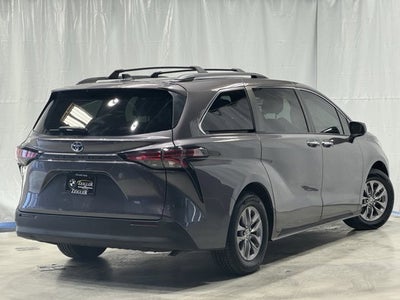 2021 Toyota Sienna XLE