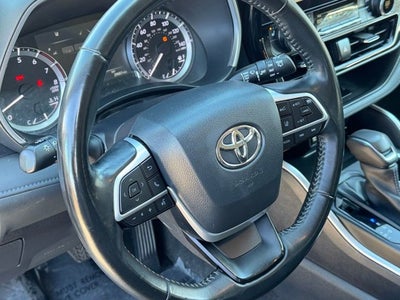 2023 Toyota Highlander XLE