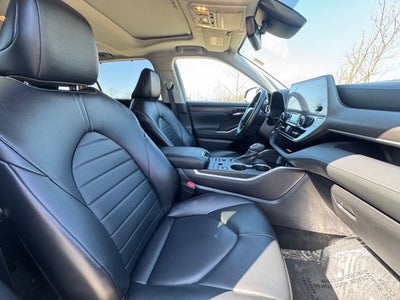 2023 Toyota Highlander XLE