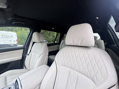 2026 BMW X7 xDrive40i