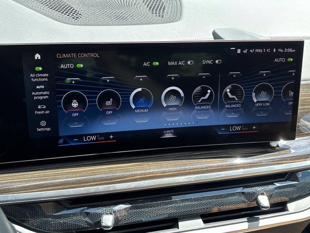2023 BMW X7 xDrive40i