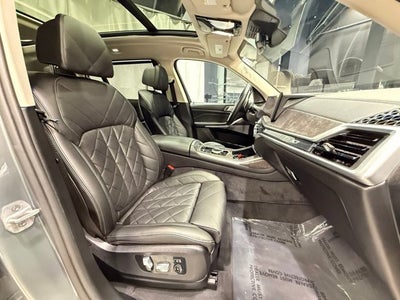 2024 BMW X7 xDrive40i