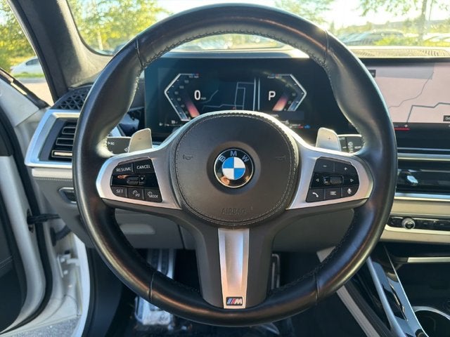 2023 BMW X7 xDrive40i
