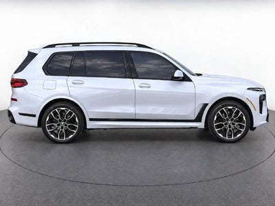 2023 BMW X7 xDrive40i