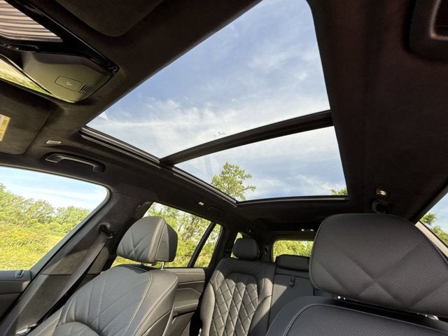 2027 BMW X7 xDrive40i