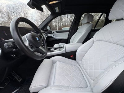 2025 BMW X5 xDrive40i